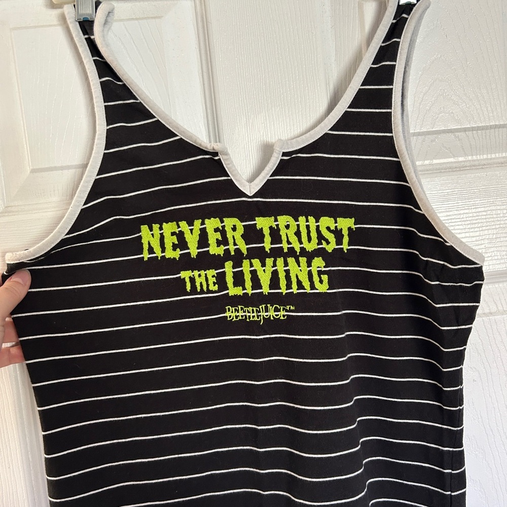 Hot Topic Beetlejuice Fan Crop Top